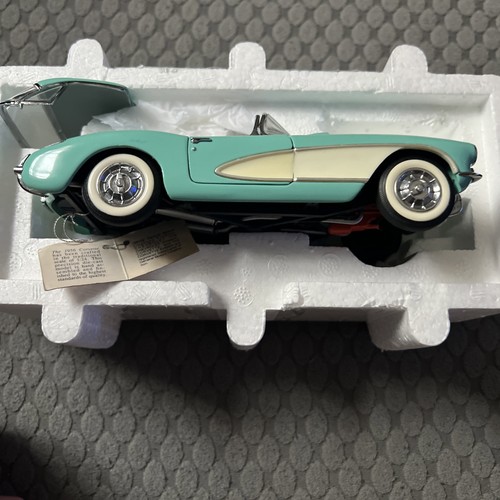 Corvette Franklin Mint 1956 blanco verde azulado con caja, papeleo escala 1:24 B11RI21 - Imagen 11 de 13