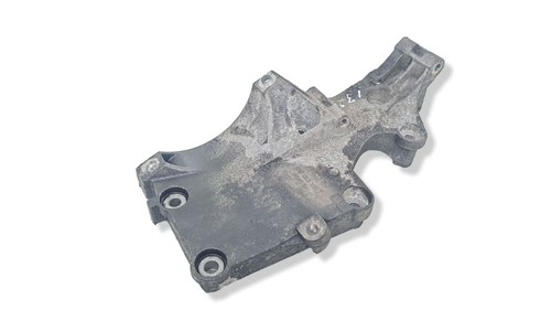 Volkswagen PASSAT B6 2007 Halterung Lichtmaschine 03G903143F Diesel 103kW