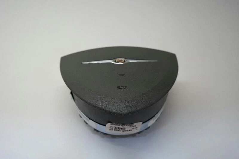 2010 10 Chrysler Town Country Left Wheel Airbag LH Foto 2 de 4