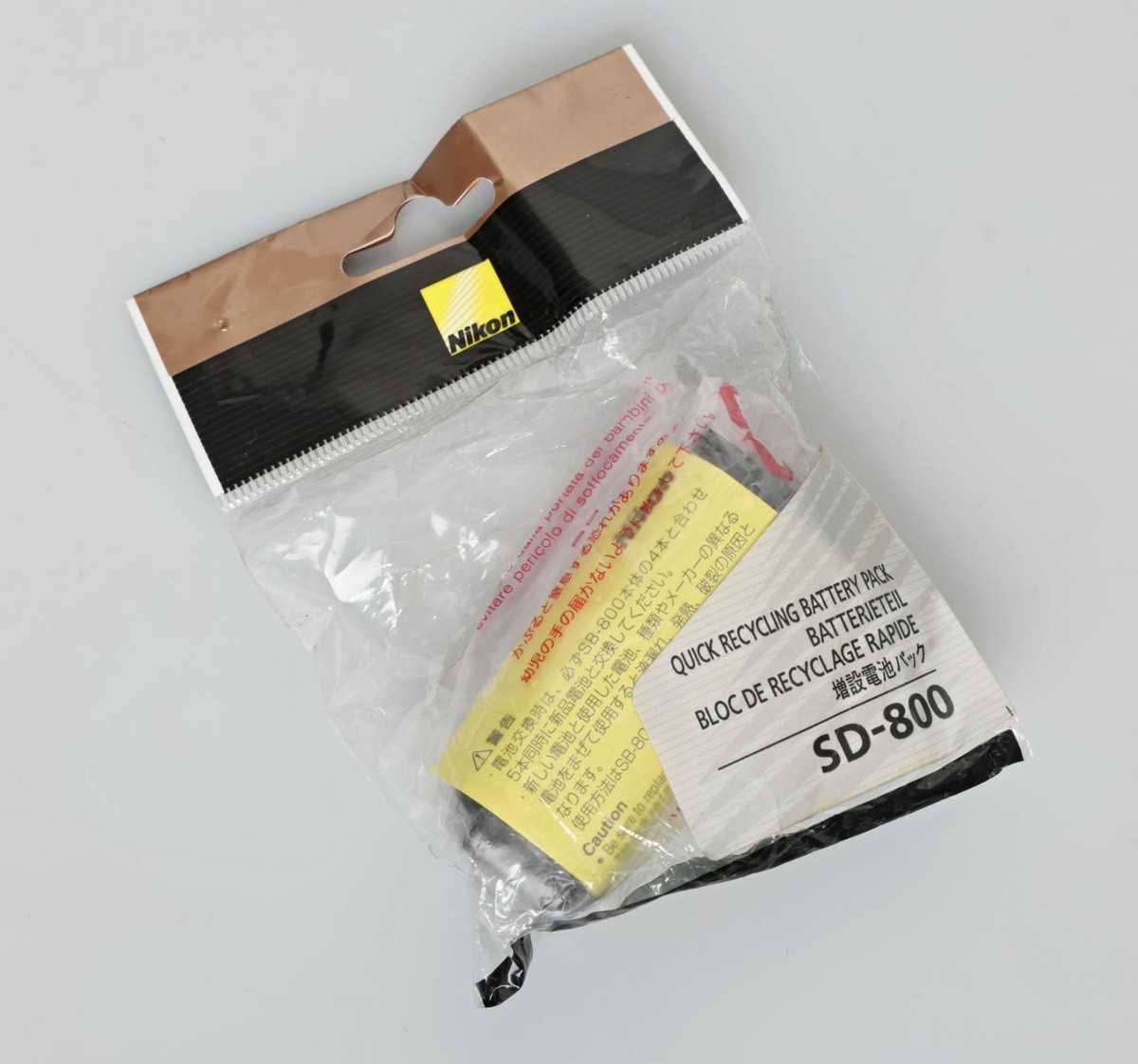 Nikon SD-800 Quick Recycling Battery Pack - 5th battery holder for