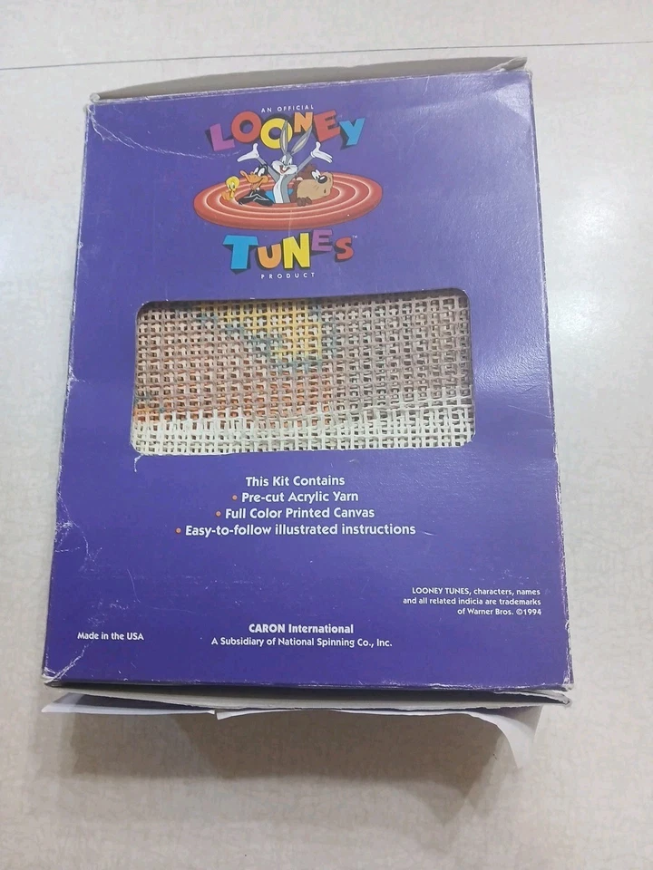 Набор крючков с защелкой Looney Tunes Taz 20 дюймов x 30 дюймов 1996 - Изображение 3 из 4