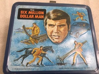 VINTAGE THE SIX MILLION DOLLAR MAN LUNCHBOX AND THERMOS