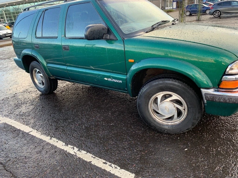 Chevrolet, BLAZER, Estate, 2001, Other, 4300 (cc), 5 doors