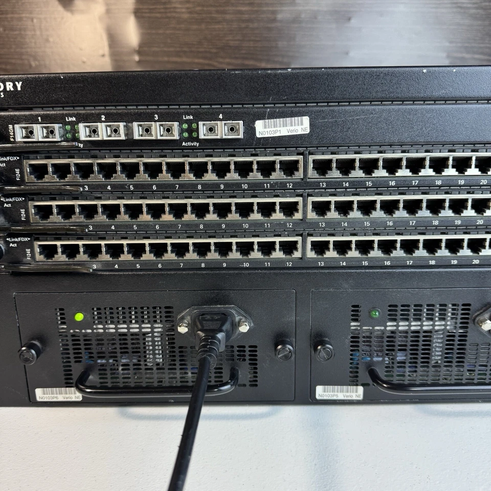 Foundry Networks B4000 FastIron 2 FI7204 S/N 1154 - Image 3 of 4