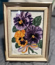 картина размером 17х20 в рамке на стол вышитая вручную