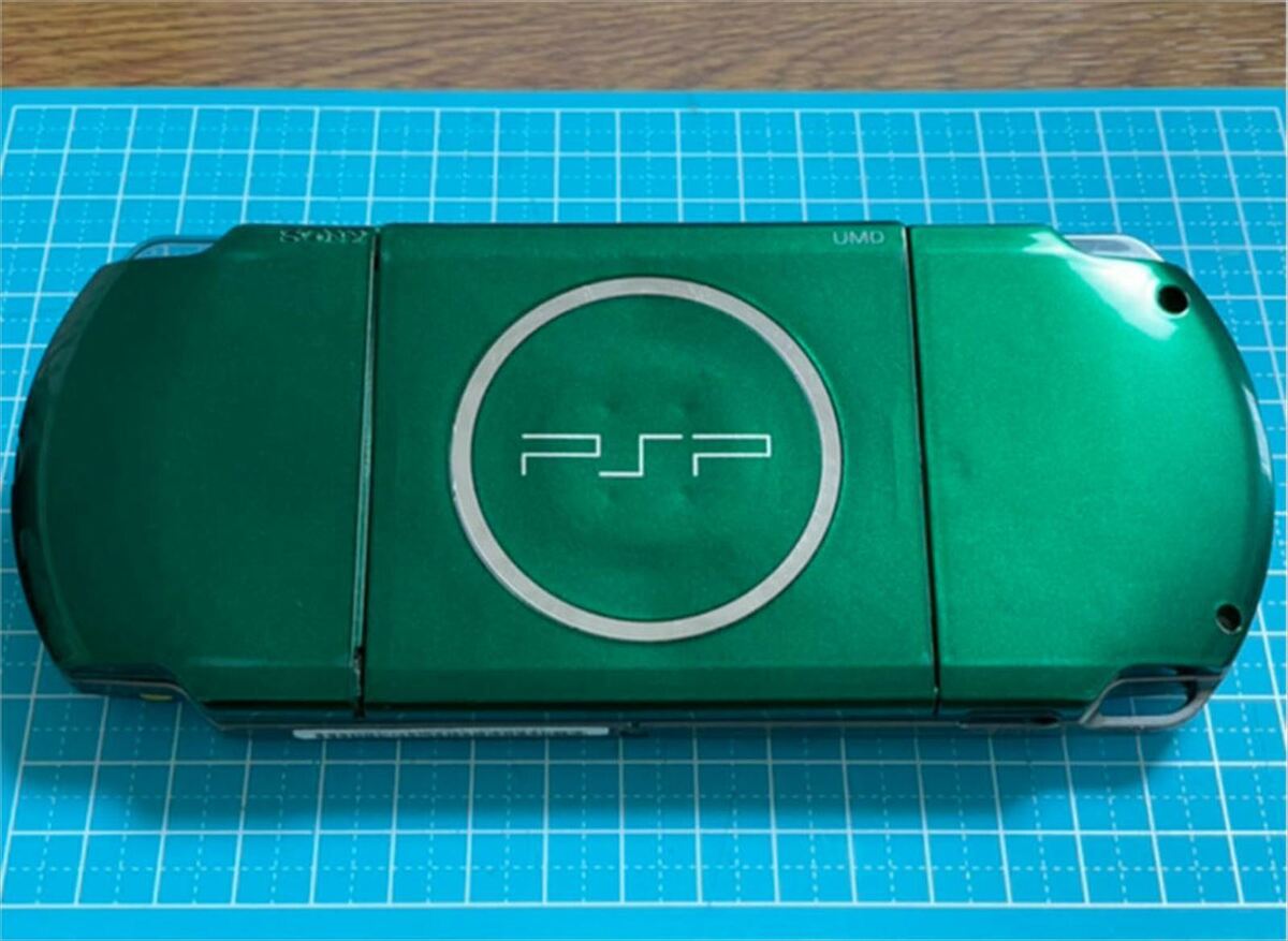 Playstation Portable Spirited Green PSP 3000SG Sony Limited Playstation Portable Spirited Green PSP 3000SG Sony Limited