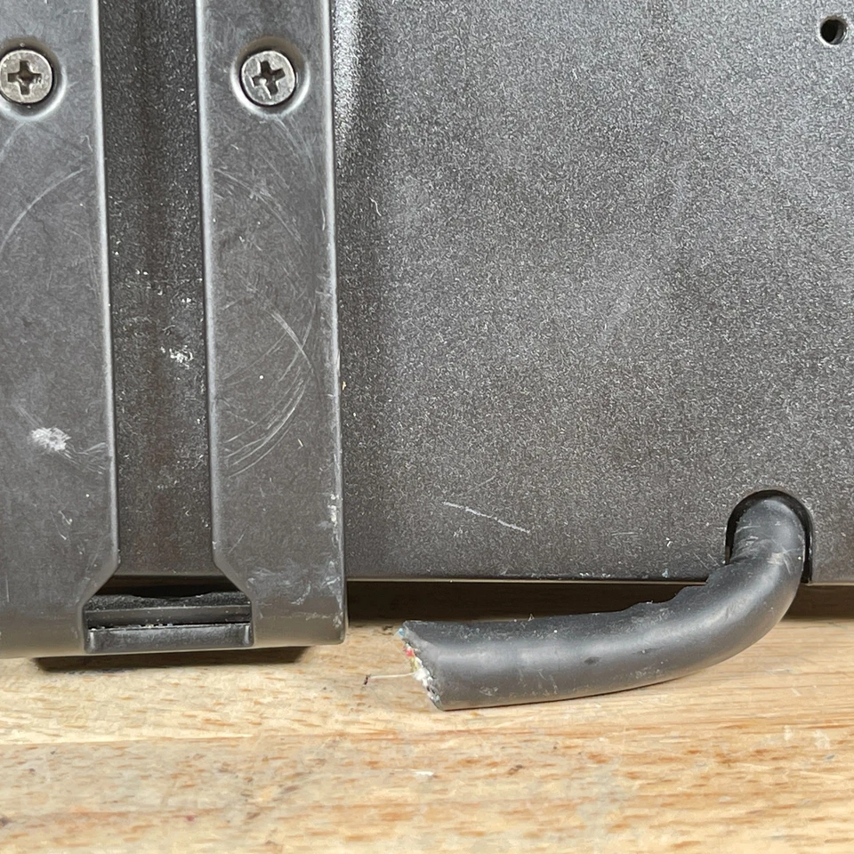 Boss BV7HR Audio Systems Black 7" Widescreen Headrest TFT Monitor -  For Parts - Image 3 of 4