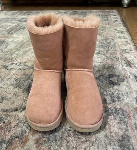 Womens UGG Boots Bailey Bow Pink LSS Suede Coquette Sold Out Sz 7 Has Some Wear - 第 6/15 張圖片