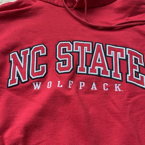 Champion NC State Wolfpack Unisex Adult Red Pullover Hoodie - Size M - VGUC - Picture 6 of 8