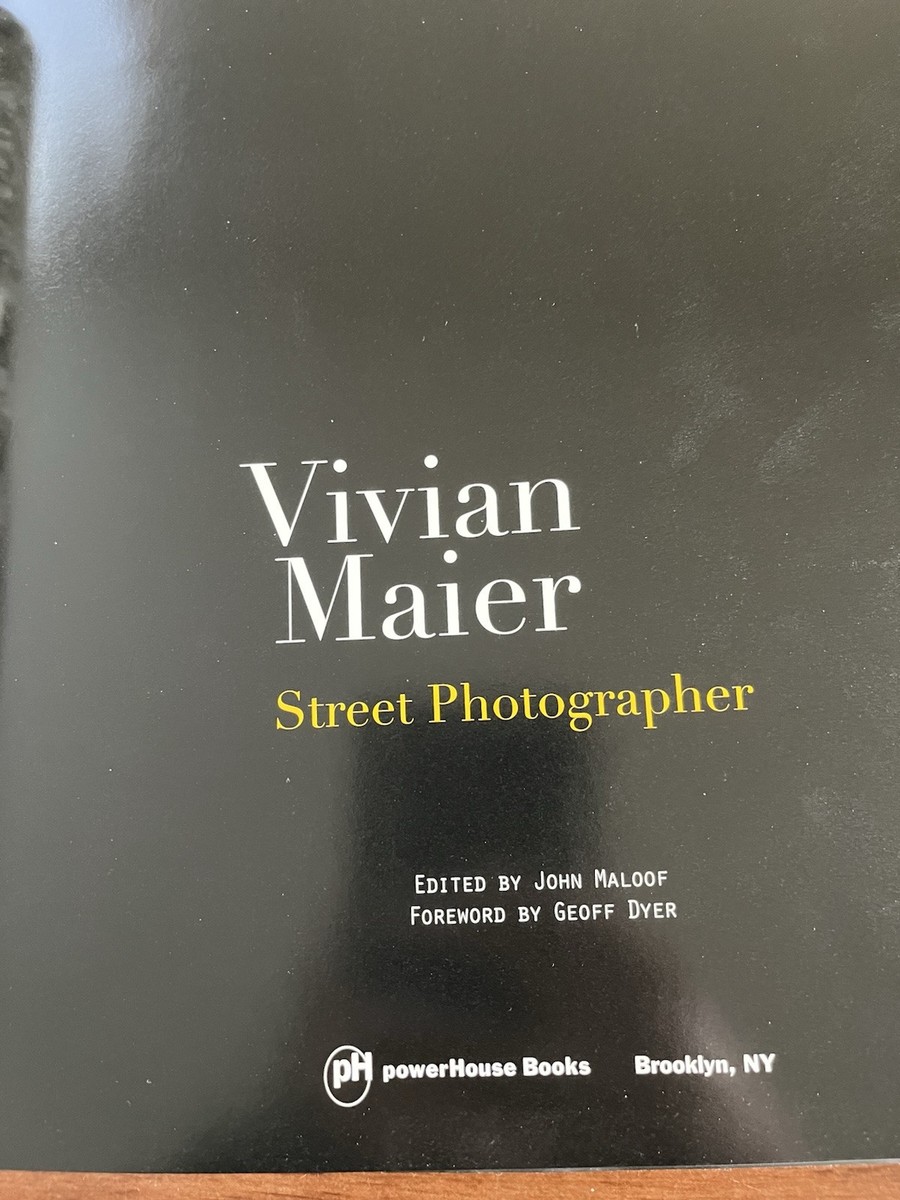 Vivian Maier Street Photographer 2011年初版 Amazon.com: Vivian Maier: Street Photographer: 9781576875773