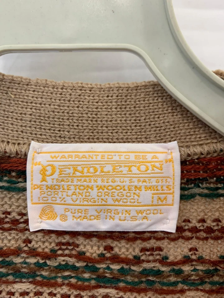 Pendleton 100% Virgin Wool Fair Isle Knit Button Vest Made in USA Beige Sz M#130 - Image 3 of 4