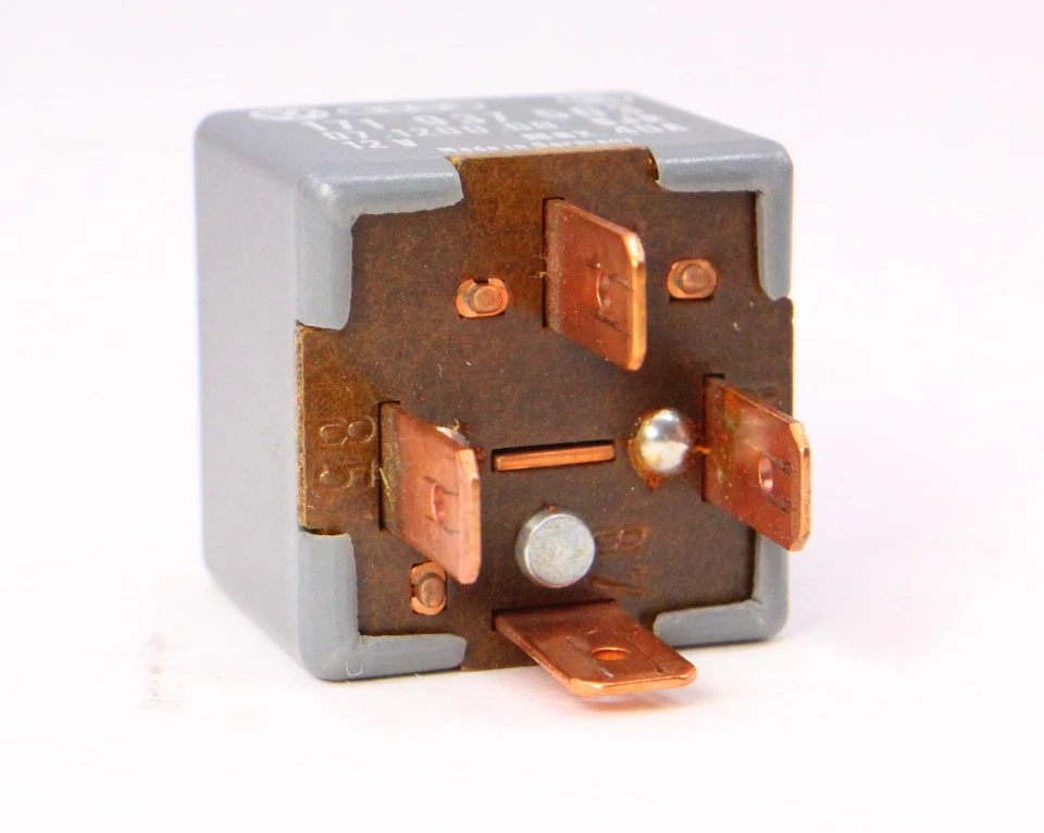 Genuine VW Audi Relay 24 Jetta Golf Beetle Passat Vanagon MK1 MK2 ~ 171 937 503 - Image 3 of 3
