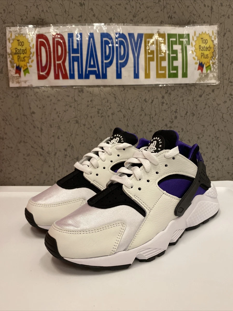 white huaraches with pattern