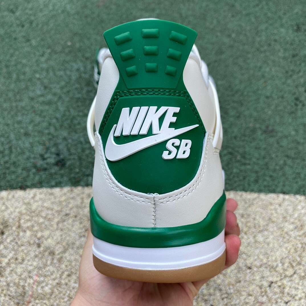 Size 13 - Jordan 4 Retro SP x Nike SB Mid Pine Green for sale
