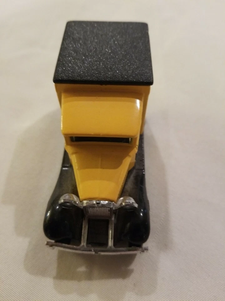 Vintage MATCHBOX INT'L "MODEL A" FORD VAN 1979 - Thailand DIECAST - Image 4 of 4