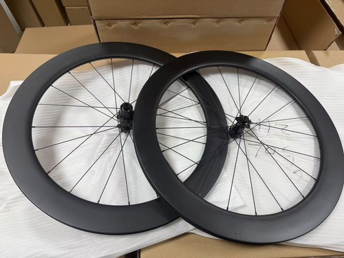 Road Bike Carbon Wheelset 65mm 700c Bicycle Clincher Wheels Disc 24H for SHIMANO - Picture 2 of 11