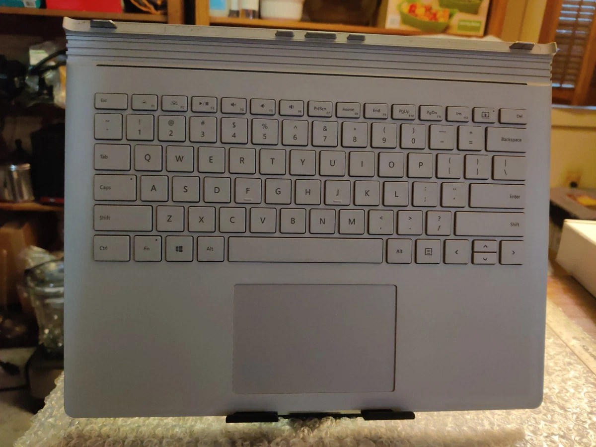 Microsoft Surface Book Intel Core i7 6th Gen. PC Laptops