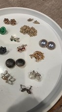 16 pairs vintage costume earrings. All clip-on or screw-back
