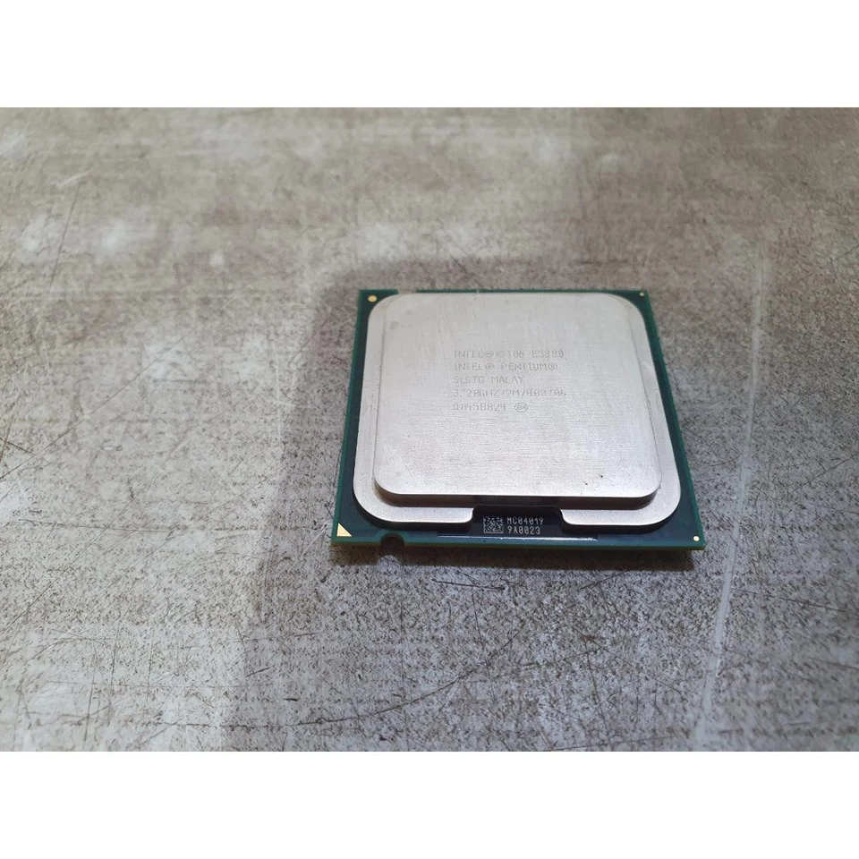 Intel Pentium E5800 SLGTG Dual-Core CPU Processor 3.20 GHz 800 MHz LGA775 Socket - Image 3 of 4