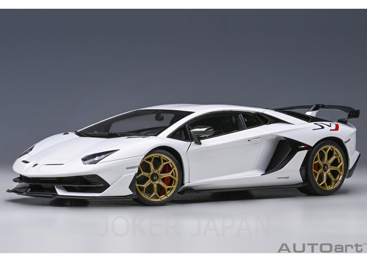 AUTOart Lamborghini Aventador SVJ (Pearl White) 79217 1/18