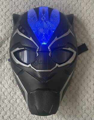 Marvel Black Panther elektronische Maske 2017 leuchtet blau - mit herunterflickenden Augen
