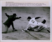 LG767 1980 Orig Gene Del Bianco Photo AL OLIVER Texas Rangers JERRY REMY Red Sox