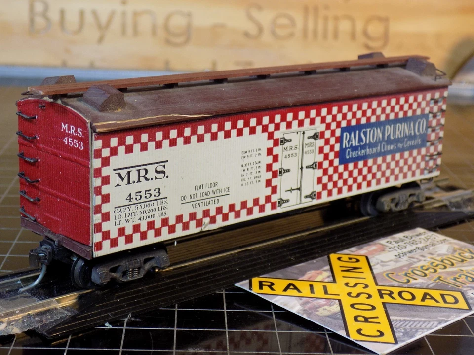 HO 40' Wood Reefer Ralston Purina MRS 4553 Knuckle Couplers (Mo030424) - Image 2 of 4