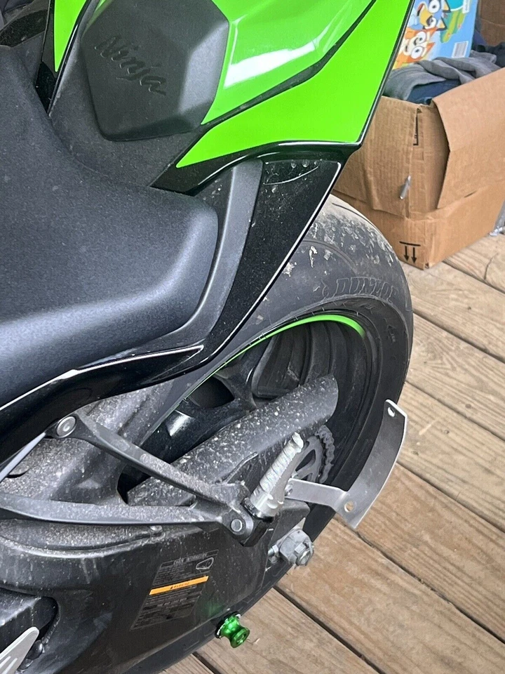 Soporte de reubicación de matrícula curvo para KAWASAKI NINJA ZX6 ZX6R ZX6RR nuevo Foto 3 de 4