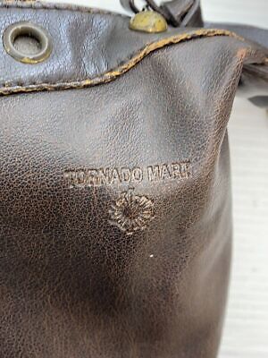 TORNADO MART Shoulder Bag Leather Brown Plain Y2K 00S Used TORNADO MART Shoulder Bag Leather Brown Plain Y2K 00S Used