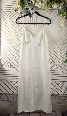 H&M Women's White Ivory Pearl Accent Slip Dress Flowy Sleeveless Size Medium | eBay H&M Women's White Ivory Pearl Accent Slip Dress Flowy Sleeveless Size Medium | eBay