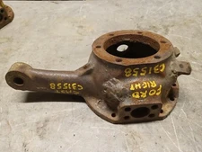 61-75 F250 Small Ball Closed Steering Knuckle Dana 44 RH King Pin C-31558 OEM