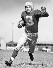 Green Bay Packers Tony Canadeo Running With Ball Black And White 8x10 Picture Ce