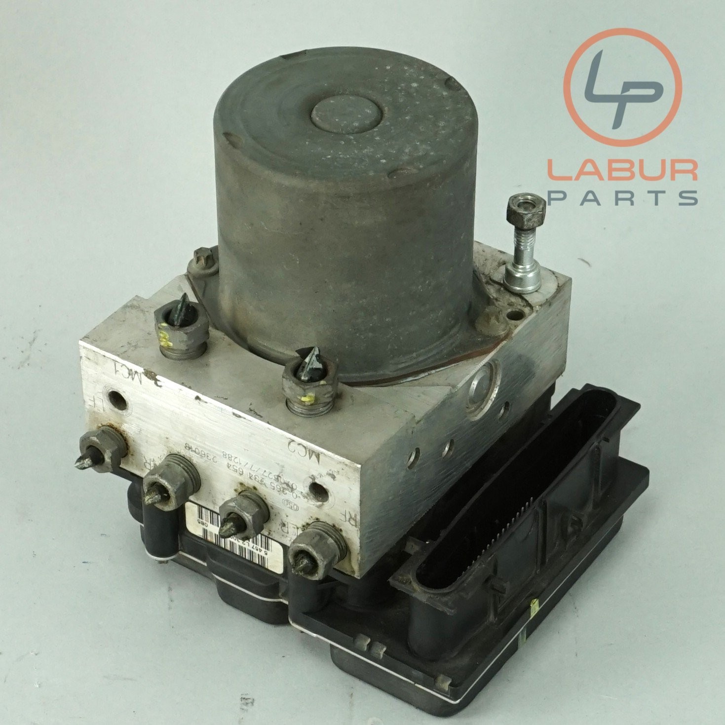 M139 03-08 Maserati Quattroporte ABS Anti Lock Brake Pump Module 236013 C920