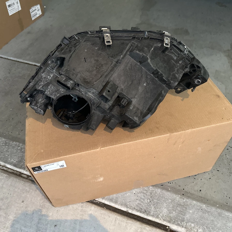 Левая фара для Mercedes-Benz GLS 350d/GLS 450/GLS 550/GLS 63 AMG 2017-2019 годов выпуска - Изображение 4 из 4