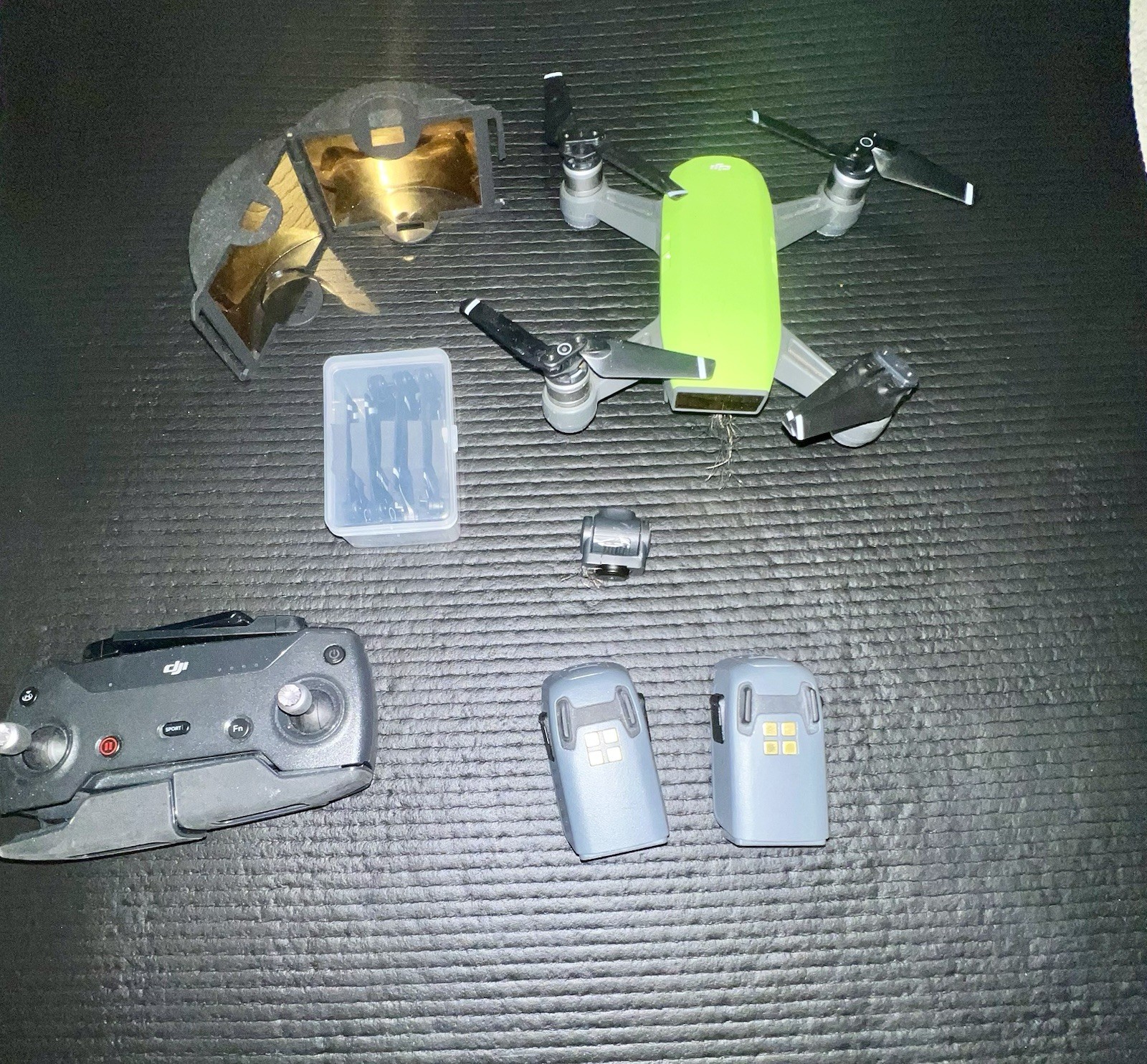 DJI Spark Drone Bundle Parts Only - 2 Faulty Batterys, Controller, Charging dock-image