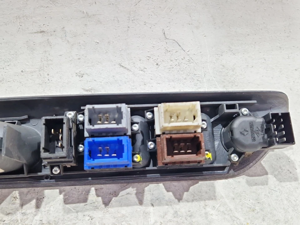 7701707064 MANDO ELEVALUNAS DELANTERO IZQUIERDO / 59748 PARA RENAULT LAGUNA I B - Imagen 3 de 4