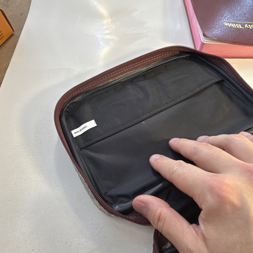 Sacra Bibbia Astuccio Porta Borsa Copri Arazzo Punta Ago Donna Chiesa Signora Domenica - Foto 16 di 24