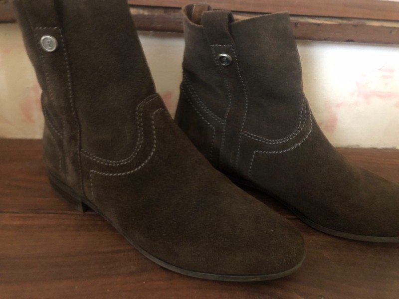 frye and co suede ankle boots sarah shortie 7.5