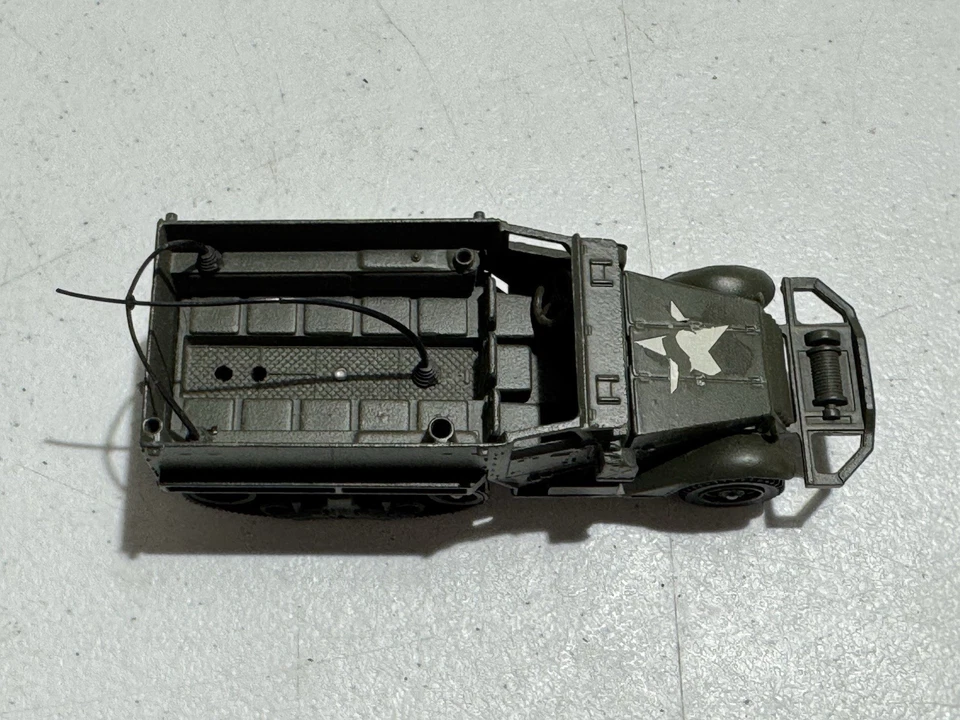 Camión militar SOLIDO 1/50 MEDIA PISTA M3 HECHO EN FRANCIA SIN CAJA DE COLECCIÓN Foto 2 de 4