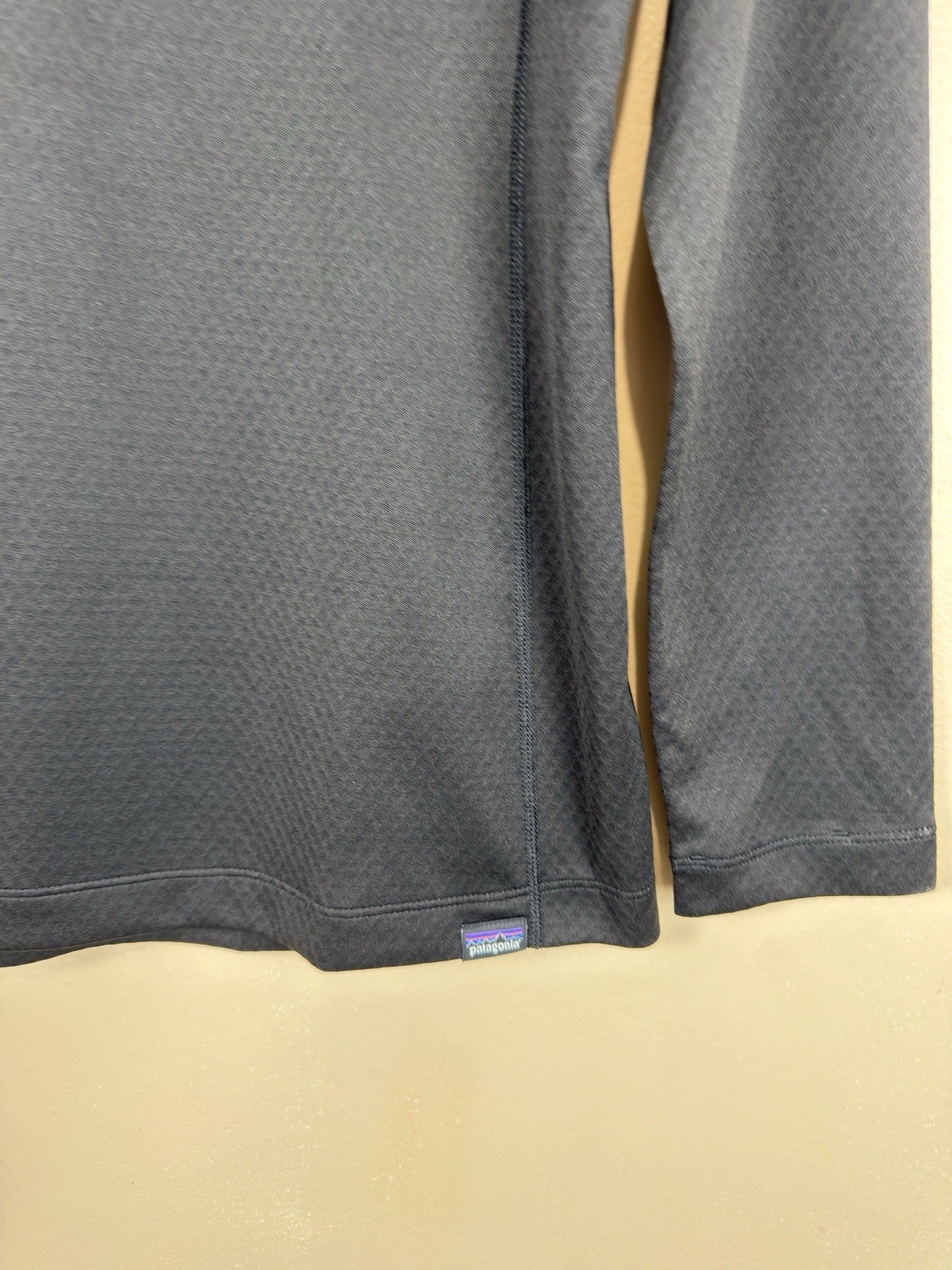 Patagonia Capilene Midweight Baselayer Long Sleeve Shirt Black Women's Medium thumbnail 3