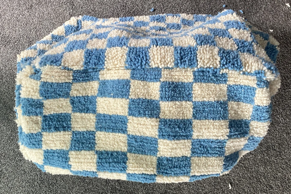 Light Blue and white Moroccan Berber wool checkered pouf ! Floor cushion - Image 4 of 4