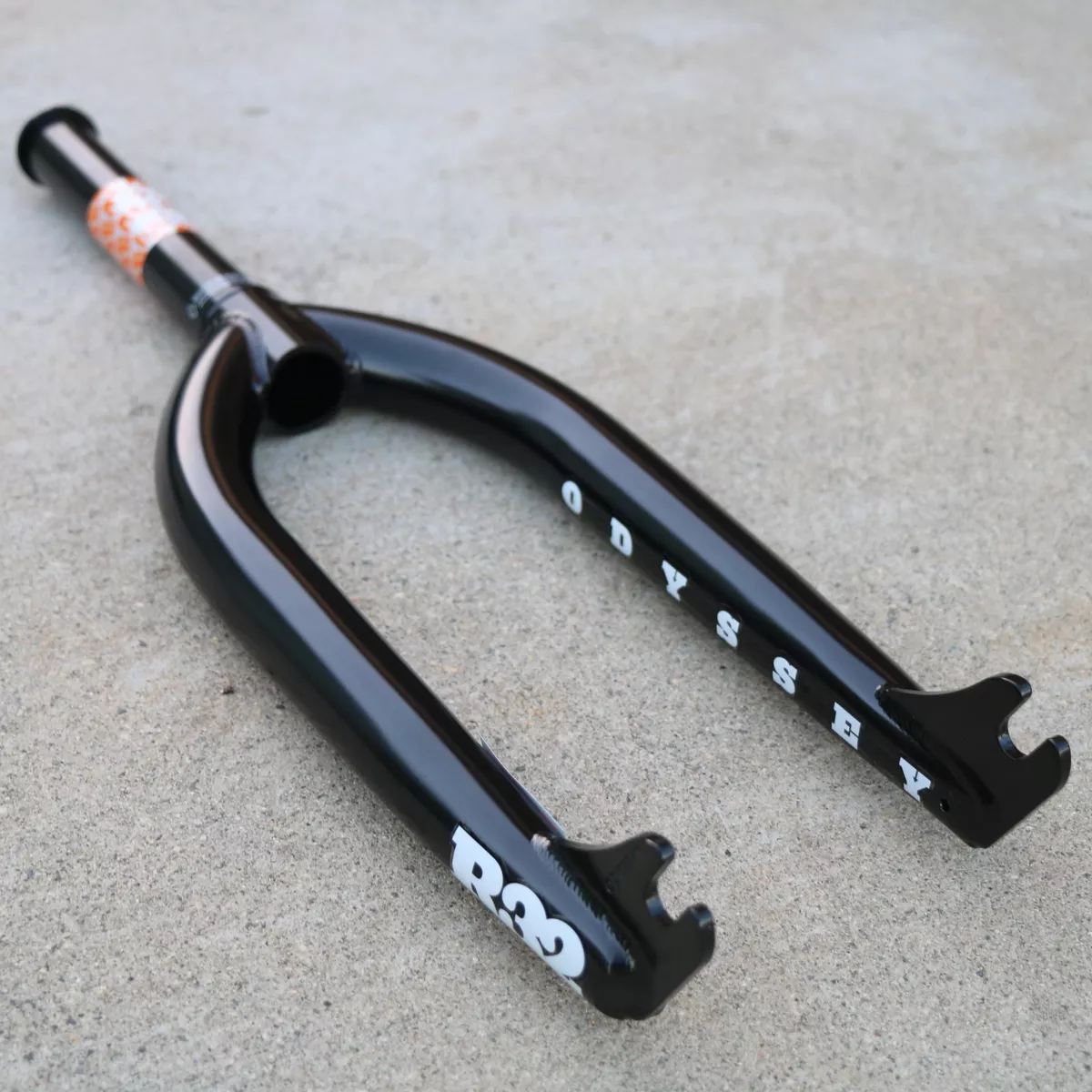 ODYSSEY BMX R32 BLACK BICYCLE 3 8