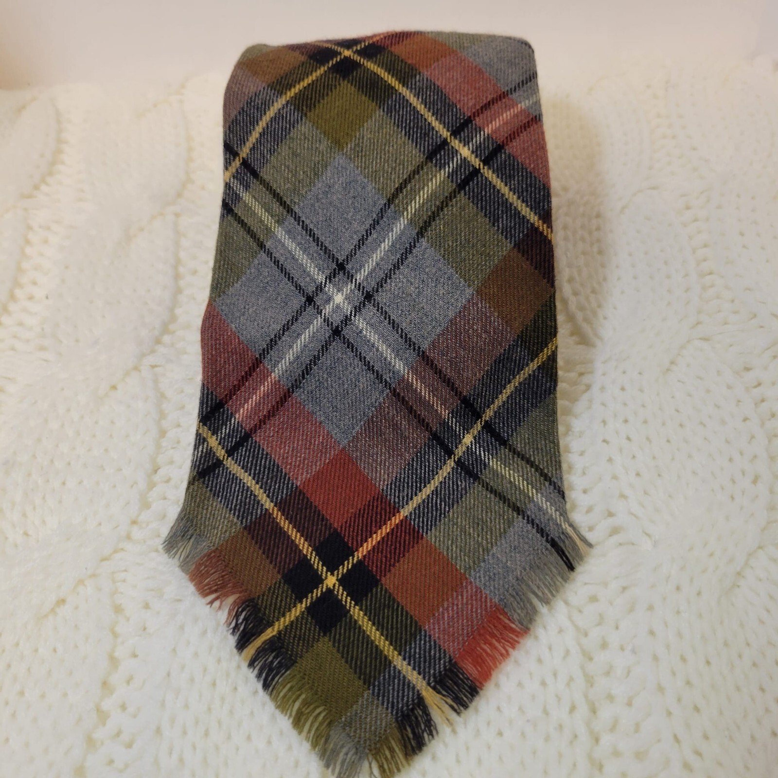 Lot of 10 Ties - Mix of Brands, Colors and Patterns - See pictures