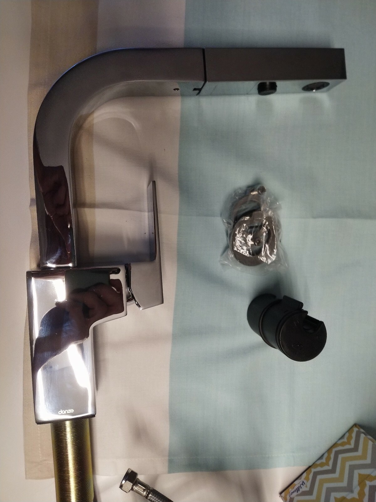 Danze D404562 Mid-Town Single Handle Pull-Out Kitchen Faucet with SnapBack...