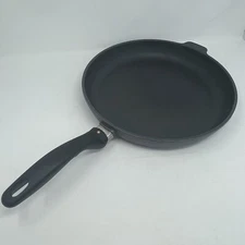 Swiss Diamond 13 inch Nonstick Pan Skillet Oven Safe Fry Saute Bake MSRP $180