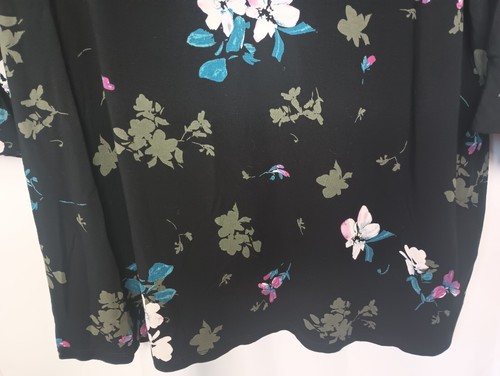 Top Jill Wearever 3X floreale scuro nero manica a balza elasticizzato Dark Cottage - Foto 4 di 10