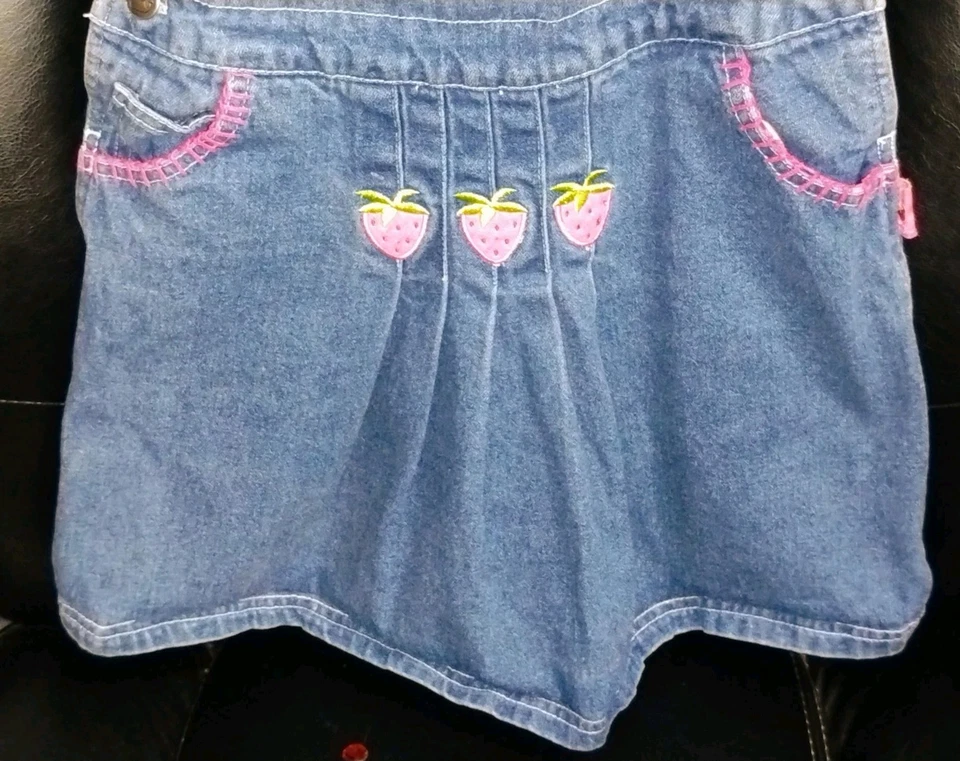 Y2K  Strawberry Shortcake 6 Young Girl Jeans Overalls Dress Denim Wear 2000's - Image 3 of 4