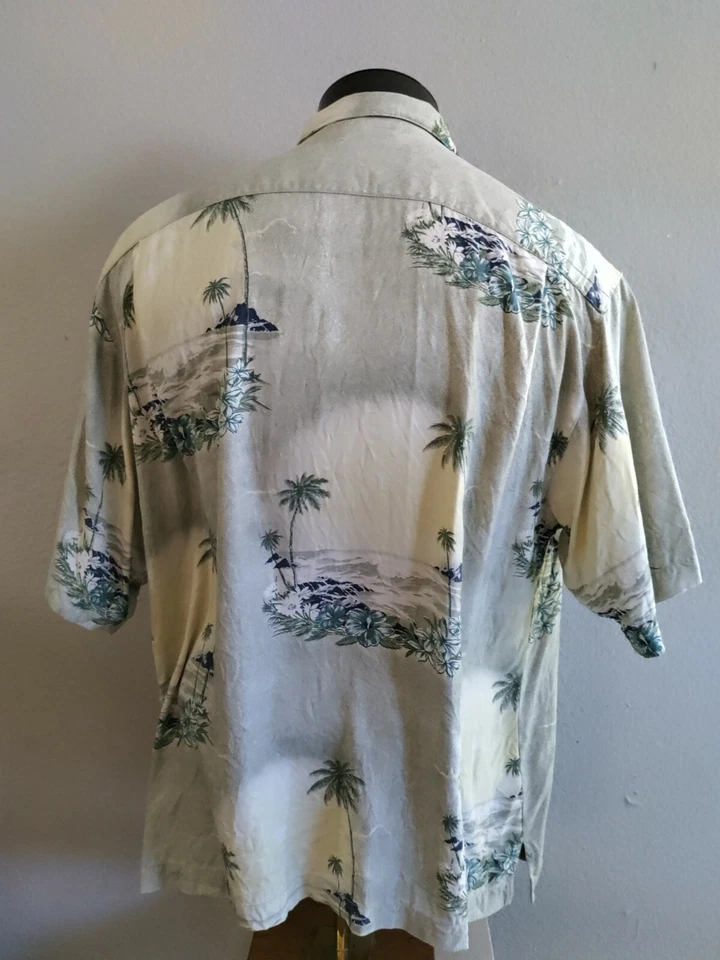 Camisa Para Hombre Tommy Bahama Marfil Multicolor Playa Floral Seda Manga Corta L COMO NUEVA Foto 3 de 4