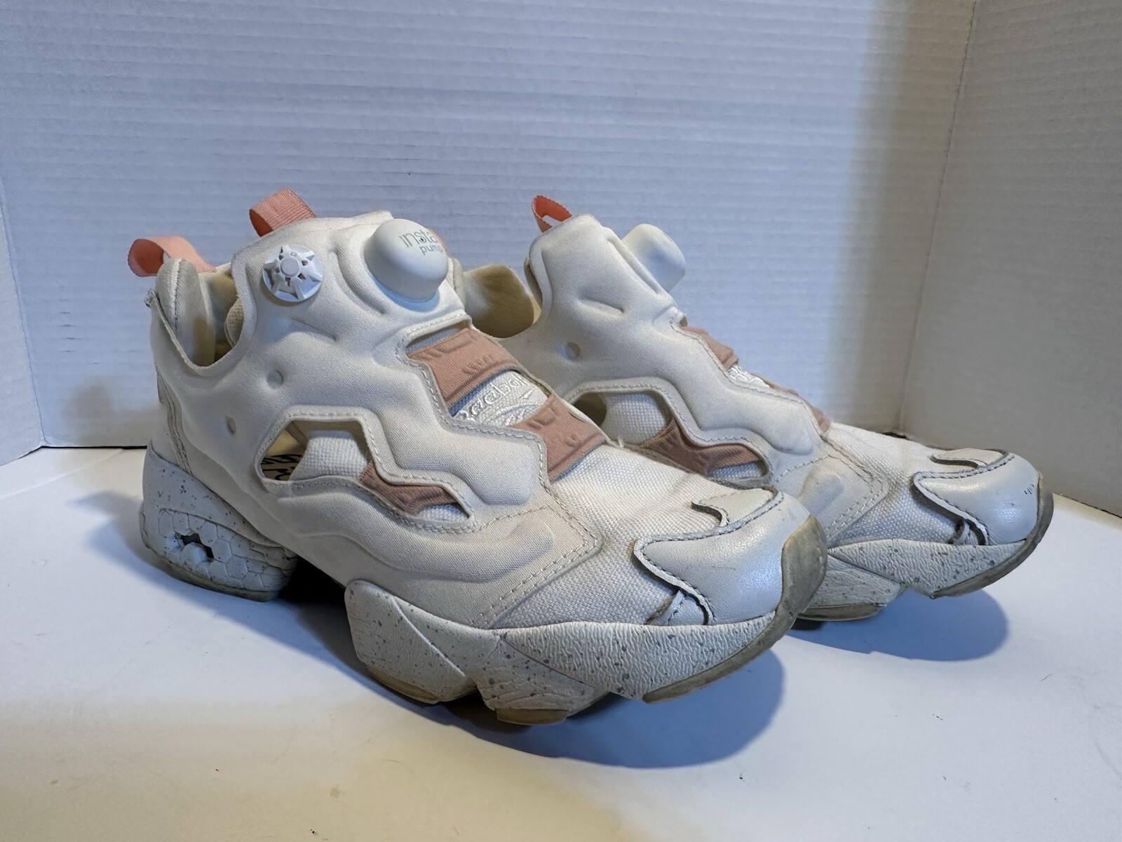 REEBOK InstaPump Pump Fury Celebrate 'Easter' Chalk Women’s Size 6