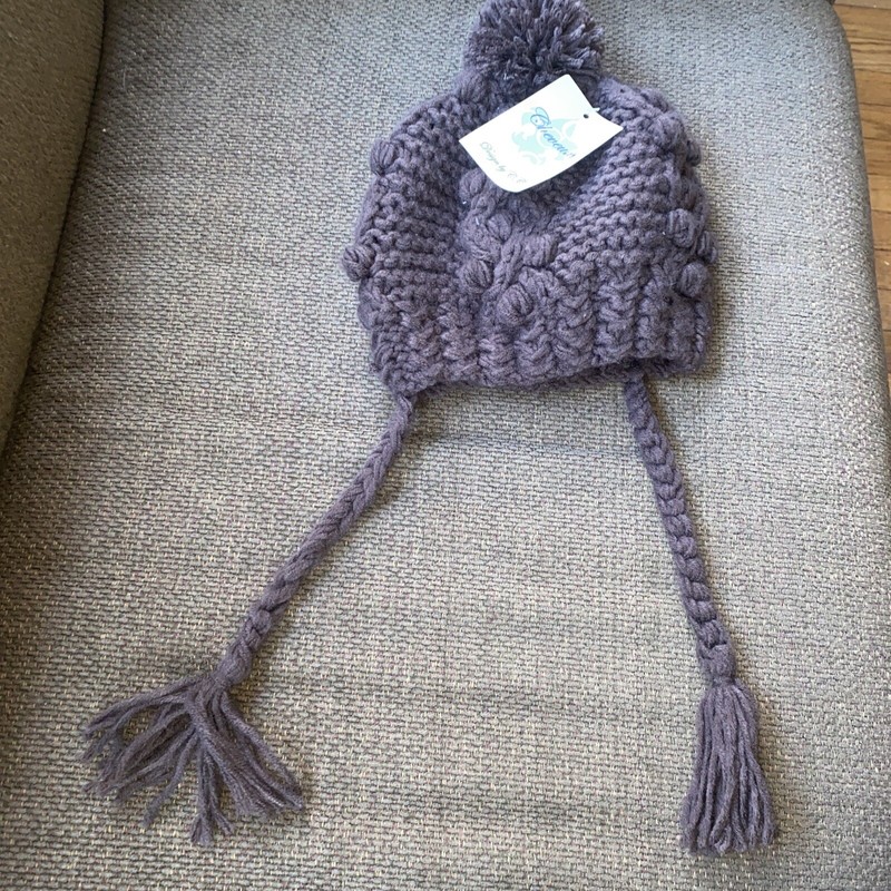 Cheveux Winter Hat With Pom